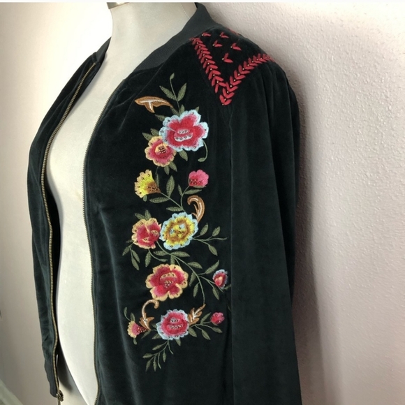 Torrid Velvet Bomber Jacket - Picture 3 of 6